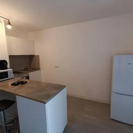 Equipe 2 A 4 Couchages St Charles Apartment