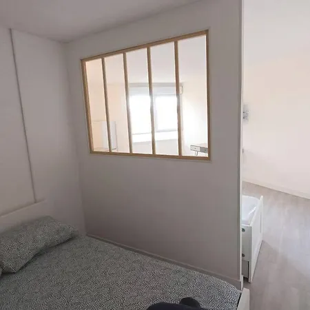 Equipe 2 A 4 Couchages St Charles Apartment *