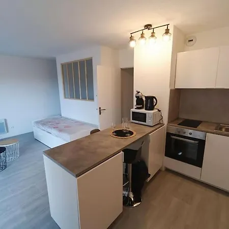 Equipe 2 A 4 Couchages St Charles Apartment *