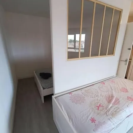 Equipe 2 A 4 Couchages St Charles * Marseille
