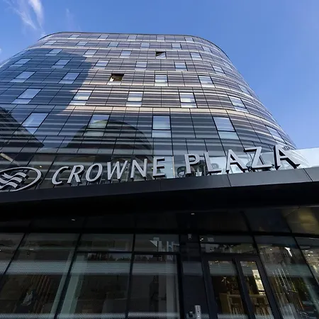 Crowne Plaza - Le Dome Hotel