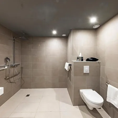 Crowne Plaza - Le Dome 4*