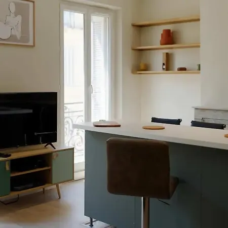 Sur Rbnb - Gourjon 2 Apartament