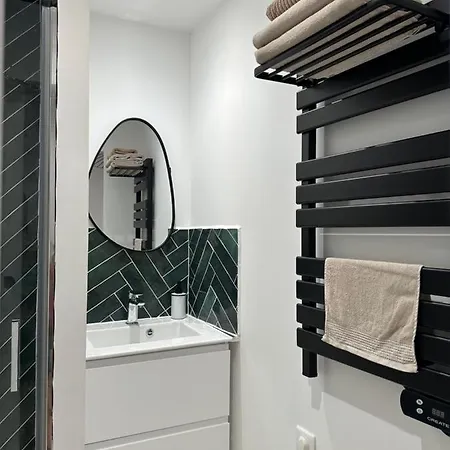 ~{le Pan'yay}~ Apartment
