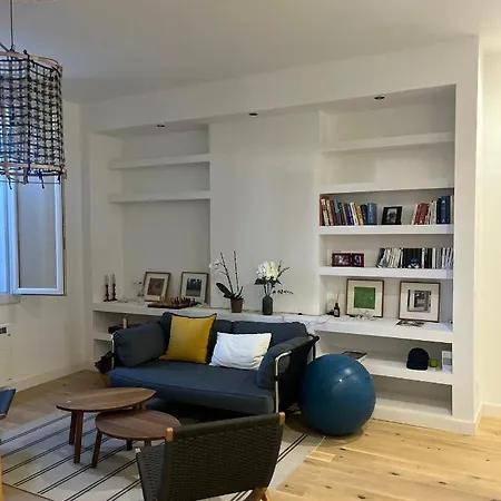 Appart' Moderne Plein Centre-ville Apartment