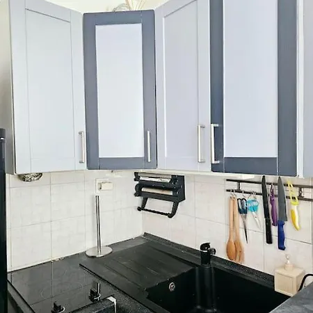 Cosy Apartments: Student Haven Marseille