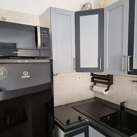 Apartment Cosy Apartments: Student Haven