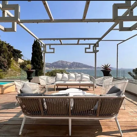 Kennedy Villa *