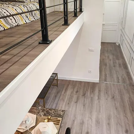 Romantique Cours Lieutaud Apartment *