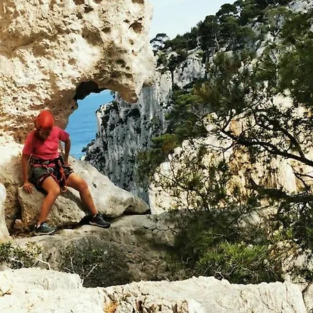 Calanques Prado Stade Et Parking