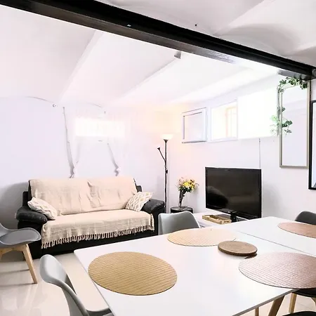 Villa Avec Piscine Et 3 Logements Ideale Groupe Marseille