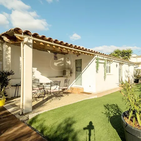 Villa Avec Piscine Et 3 Logements Ideale Groupe * Marseille
