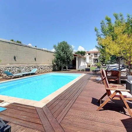 Villa Avec Piscine Et 3 Logements Ideale Groupe Marseille
