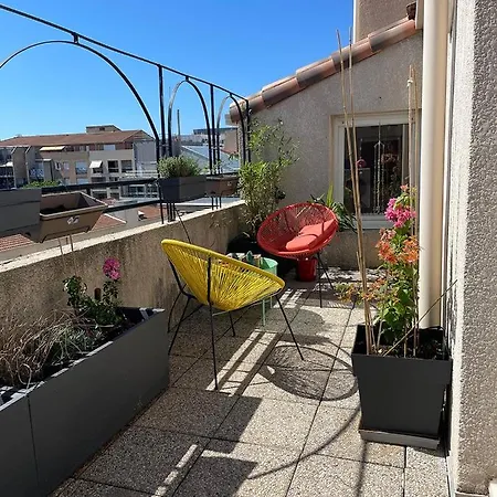 Apartment Prado Spacious And Sunny Loft In