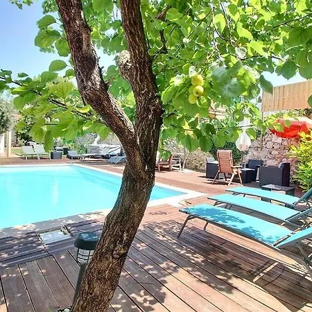 Villa Avec Piscine Et 3 Logements Ideale Groupe
