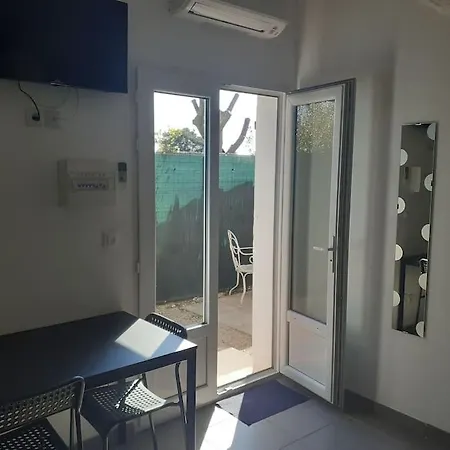 아파트 Studio- Terrasse -place De Parking Prive 마르세유
