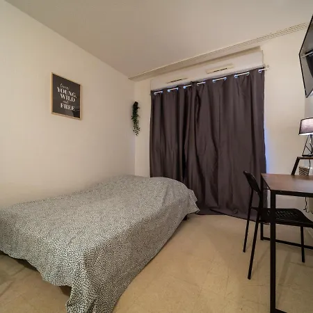 Apartment Equipe Wifi A 6 Min St Charles Marseille