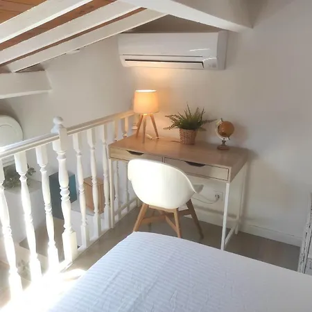 Chill Out Cabanon Coeur Calanques Chalet Marseille