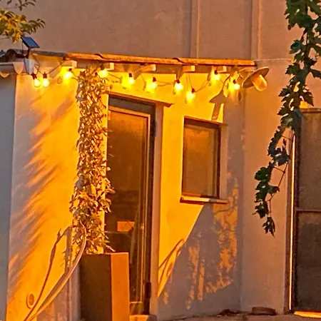 Le Cabanon De Manon - Guest house *