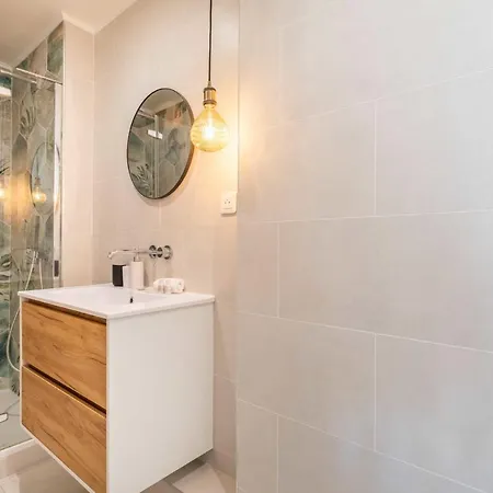 Charming Notre Dame Du Mont Apartment *