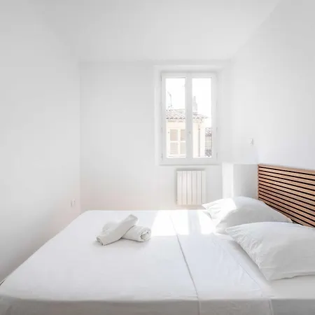 Apartment Charming Notre Dame Du Mont Marseille