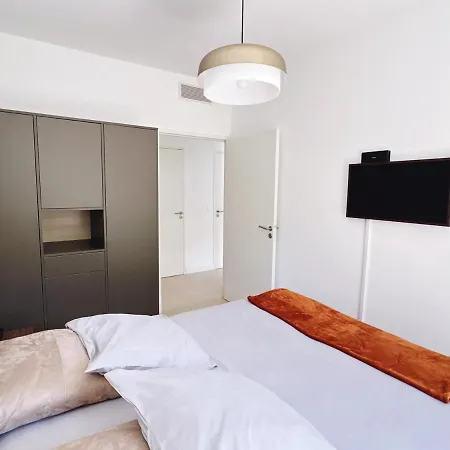 Apartment Moderne Tout Equipe.