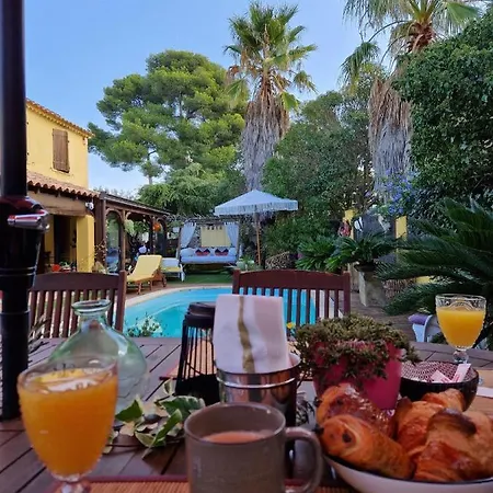 Couette-café Chez Guy *