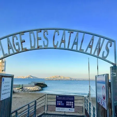 Escapade Marseillaise Pres Des Terrasses Du Port Apartment
