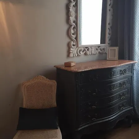Les Arcenaulx De Marianne Homestay