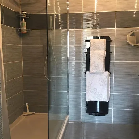 Les Arcenaulx De Marianne Homestay *