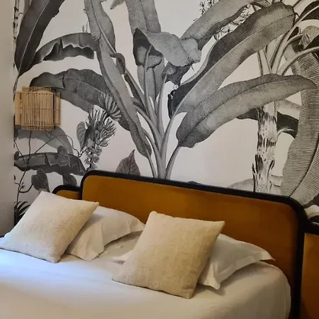Le M Hotel