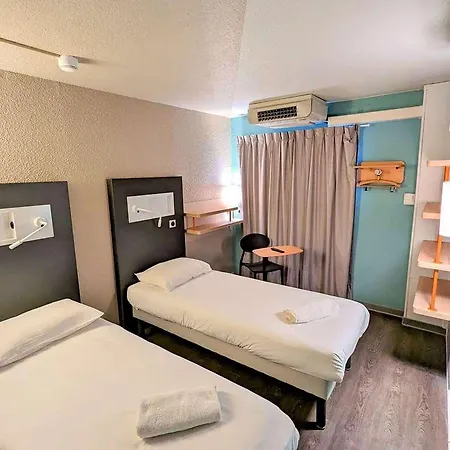 Hotel Ibis Budget Vieux Port 2*