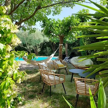 Beautiful Mas With Swimming Pool In Provence / Maison Provencale Avec Piscine Marseille