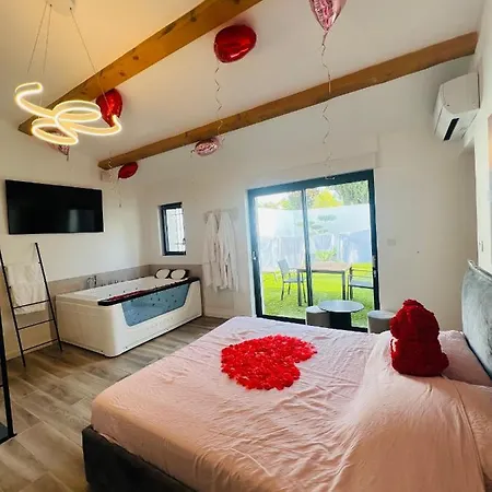 Magnifique Loveroom Bed & Breakfast Marseille