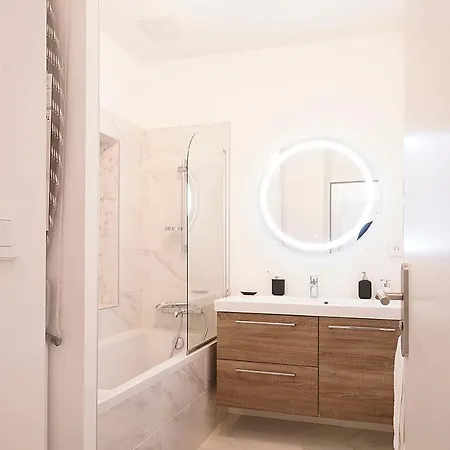 Beautiful Cocoon 54 M For 4 Near The Old Port Apartment Marseille