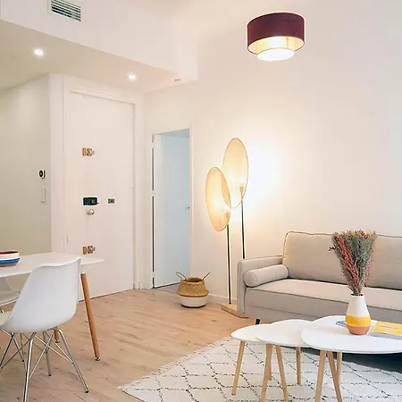 Beautiful Cocoon 54 M For 4 Near The Old Port