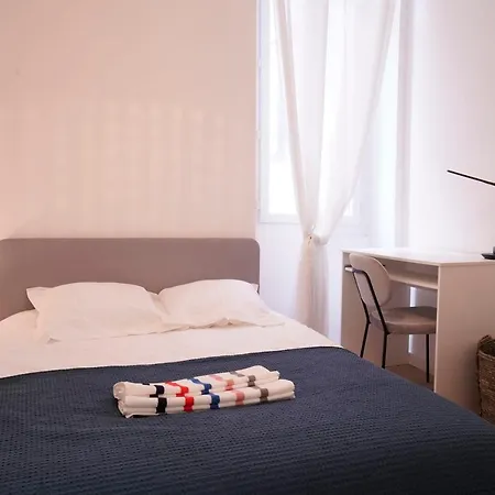 Beautiful Cocoon 54 M For 4 Near The Old Port Apartment *