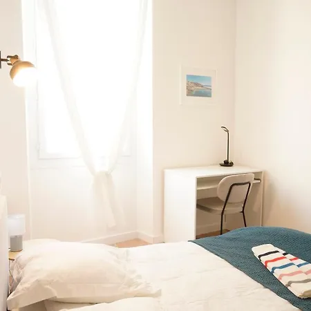 Beautiful Cocoon 54 M For 4 Near The Old Port Marseille