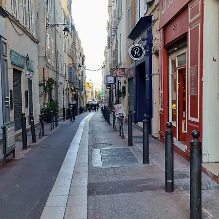 T2 40m2 Renove Au Coeur Du Panier Vieux Port Marseille