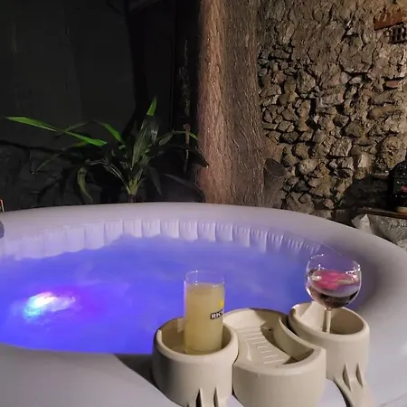 Studio-Valentine Climatisee Avec Piscine Chauffee Apartment *