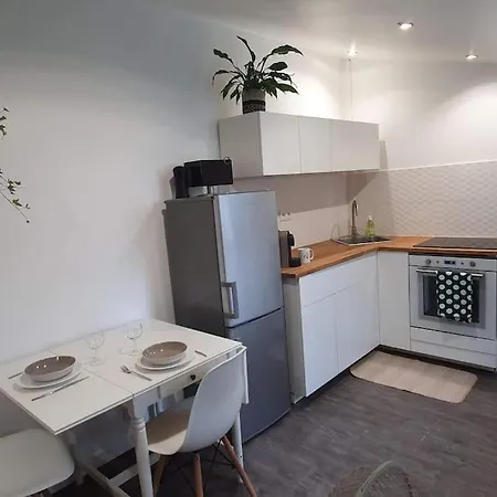 Studio-Valentine Climatisee Avec Piscine Chauffee Apartment Marseille