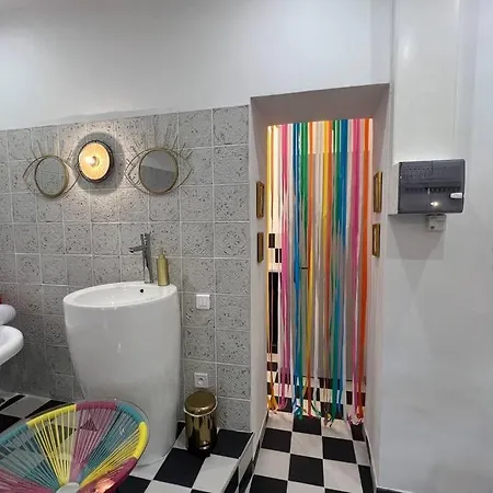 La Popart - Baignoire - Lit Rond Apartment *