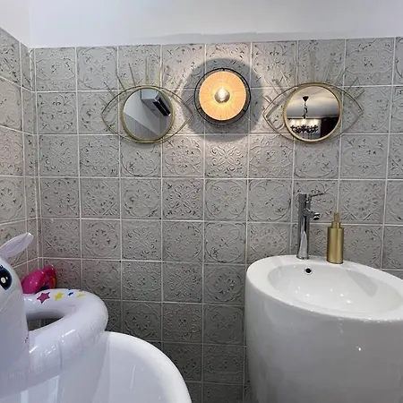 La Popart - Baignoire - Lit Rond