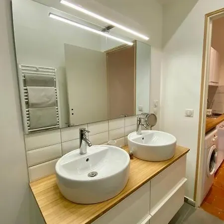 Apartment Centre Ville, Vieux Port 65m2 *