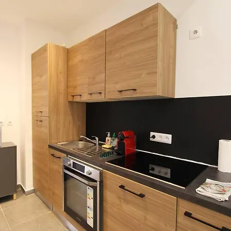 Flc-panier- Old Port 500m - T3- 2 Bedrooms -maxi 6 Guests Marseille