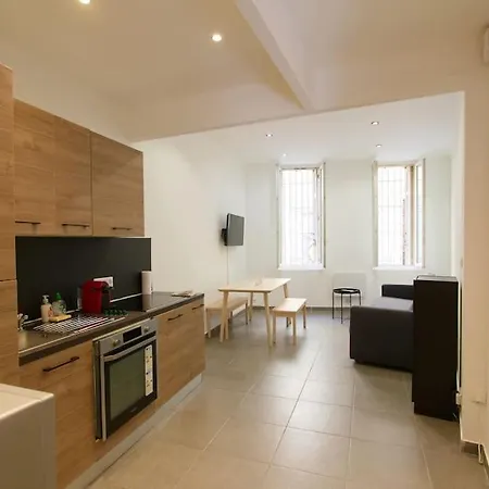 Apartment Flc-panier- Old Port 500m - T3- 2 Bedrooms -maxi 6 Guests Marseille