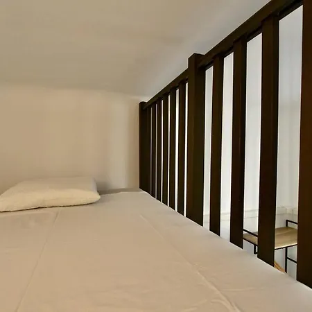 Flc-panier- Old Port 500m - T3- 2 Bedrooms -maxi 6 Guests * Marseille