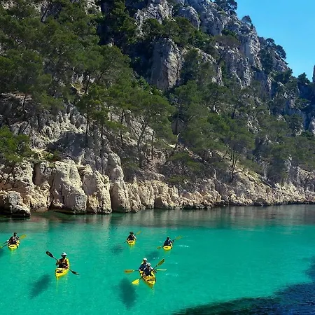 La Petite Calanque Couette-café