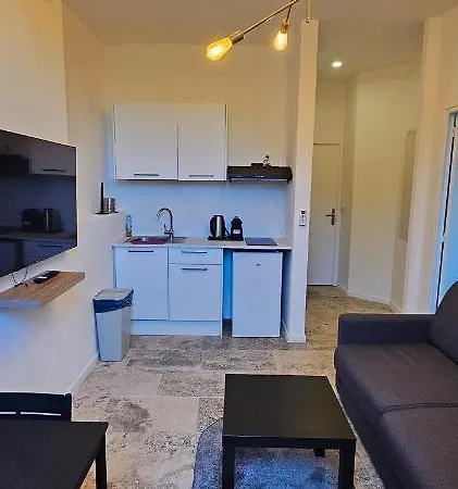 Apartamento Massilia New'z 02 *
