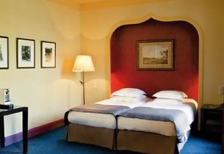 New Le Quai - Vieux Port Hotel 4*